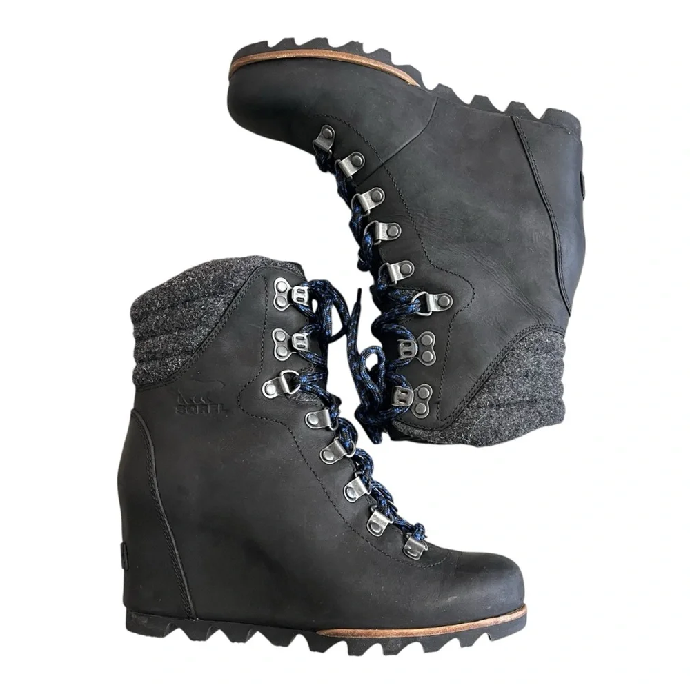 Sorel Conquest Waterproof Wedge Boot Color Black Royal Blue Women’s Size‎ 7